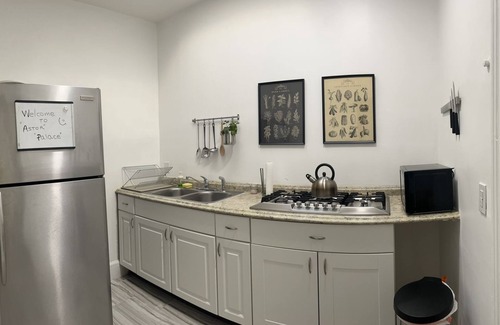 McGinley Square Apartment | Astor Palace 3rd Floor