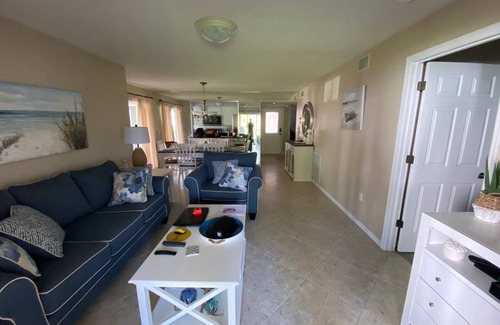 Braden River Condo | Astounding sunsets overlooking The Meadows Golf & Country Club