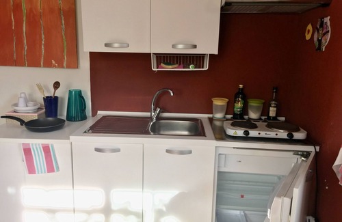 Cisano sul Neva Villa | At 8km from the sea two-story apartment in villa