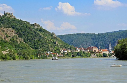 Bergern Im Dunkelsteinerwald Villa | 130 m² Villa ∙ 2 bedrooms ∙ 6 guests