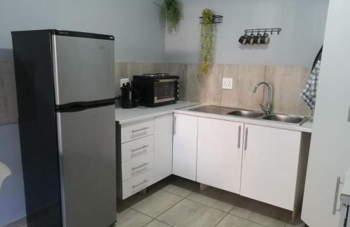 Vanderbijlpark Apartment | At Bijl guesthouse self catering apartment unit