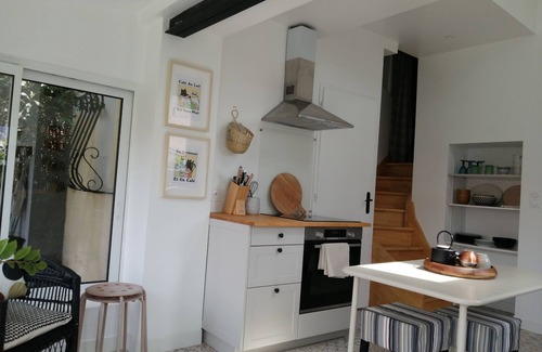 Trentemoult House | At the entrance to the charming village of TRENTEMOULT, La maison de Joséphine,