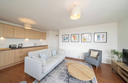 Carnoustie Apartment | At the Links - 2-Bed Coastal Stay Near Famous Golf