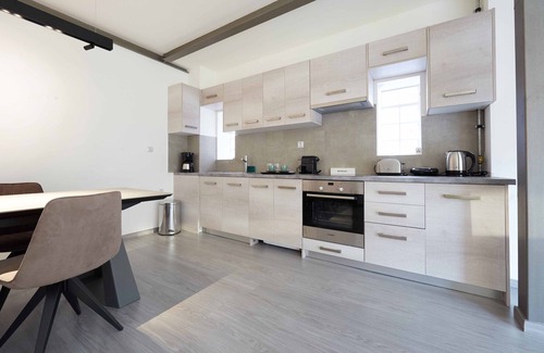 Monastiraki House | Athenian Residences