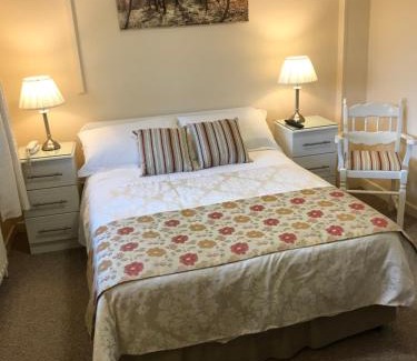Navan Bed & Breakfast | Athlumney Manor Guest Accommodation