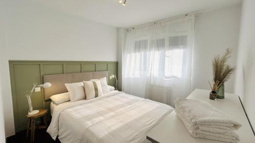 Sancibrian Apartment | Atico Duplex con terraza en Santander