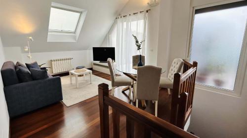 Sancibrian Apartment | Atico Duplex con terraza en Santander