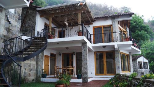 Agua Escondida Hotel | Atitlan Villas