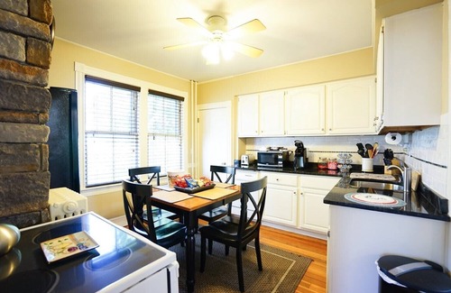 Fifth Ward House | Atlantic Street Guesthouse - The Best Kept Secret!