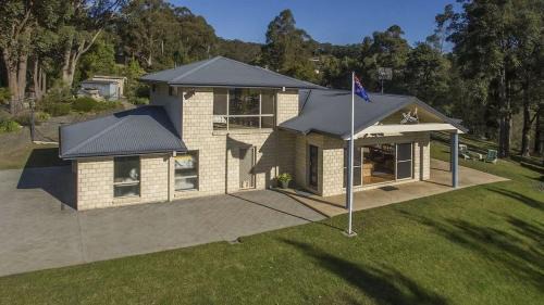 Conjola Park House | Atlantis on lake conjola