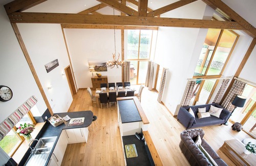Balloch Cottage | ATLAS, family friendly, with hot tub in Cawdor