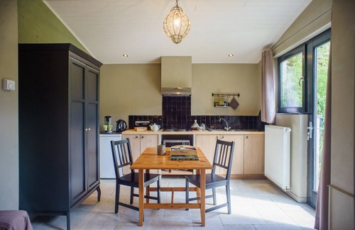 Sint-Andries Cottage | Atlas Guesthouse (between the woods and the city)