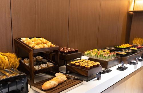 Xiaoshan Hotel | Atour Hotel Hangzhou Xiaoshan Airport Airport Town