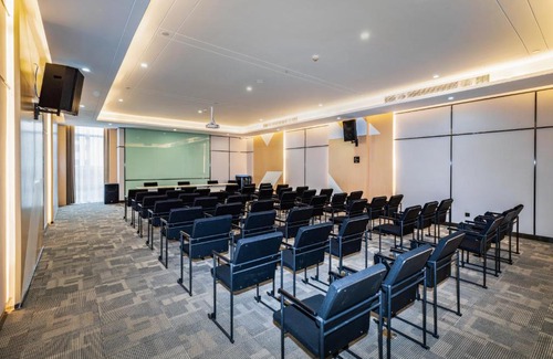 Wuhan Hotel | Atour Hotel (Wuhan Mulan Pishang Building)