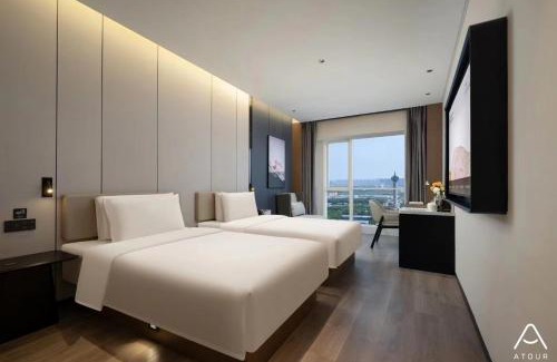 Guancheng Hui District Hotel | Atour Hotel Zhengzhou East Railway Station East Plaza