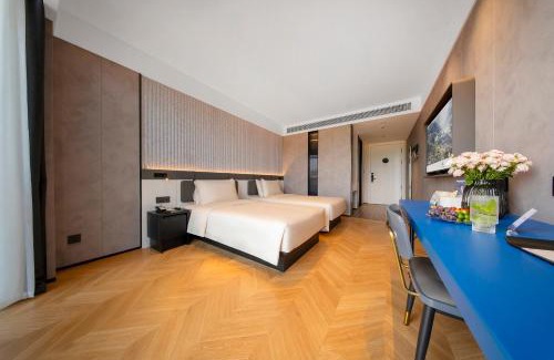 Hechuan Hotel | Atour Light Hotel Chongqing Hechuan Sports Center