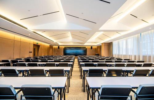 Buji Hotel | Atour S Hotel Shenzhen Longgang Zhonghaixing