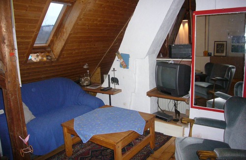 Hoexter Apartment | Attic studio with ambience for 4 persons