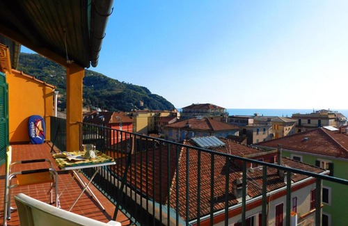 Levanto Apartment | Attico con Vista Mare