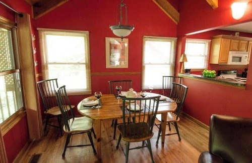 Skyland Cabin | Attractive 2 bedroom cabin w/hot tub