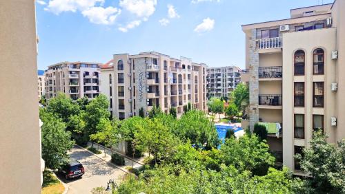 Chaika Apartment | Attractive Apartment in Sunny Beach Cascadas Family Resort