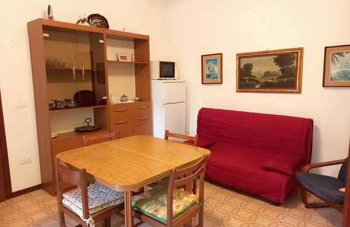 Lido Adriano Apartment | Attractive apartment with private garden