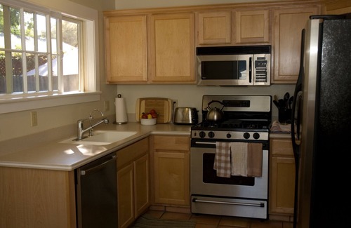 Oak Park House | Attractive Craftsman Close to Downtown and Beaches