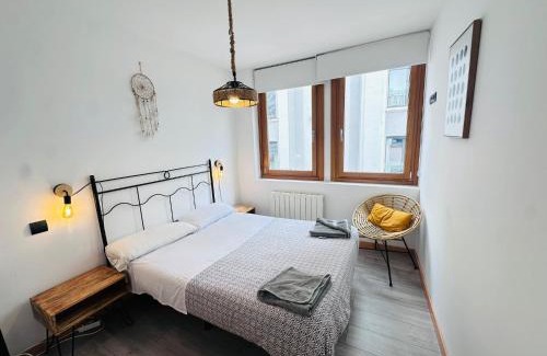 Burgos Apartment | Atuaire Home En la Plaza Mayor de Burgos Parking Incluido