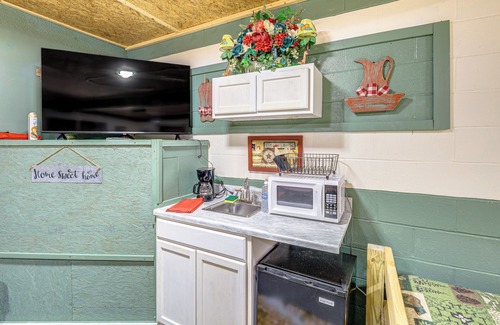 Matewan Apartment | ATV Escape Near Hatfield-McCoy Trails in Matewan!