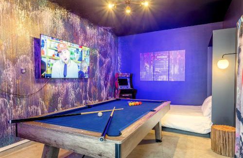 East Cesar Chavez Villa | ATX Icon Mansion - Rainey Street - 6 min walk