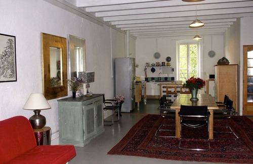 Cordes-sur-Ciel Apartment | Atypical and spacious accommodation in a 19th century industrial heritage factory