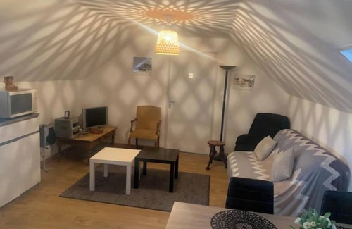Saint-Desert Apartment | Atypique Grenier Aménagé Avec Accès Piscine