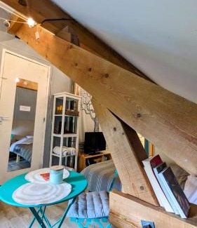 Jonzier-Epagny House | Au bon endroit - Chambre chez l'habitant - Via Rhona