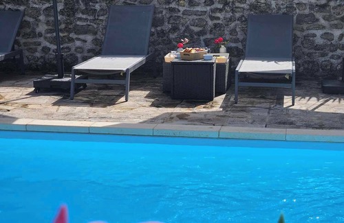 Valpuiseaux House | AU CALME DU GATINAIS - heated swimming pool, table tennis, pétanque and nature - 8 pers