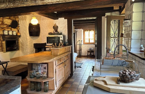 Vescemont House | Au Chant des Oiseaux (4*), traditional farmhouse (sleeps 6) at the foot of the Vosges mountains