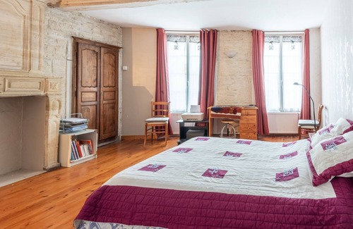 Creully House | Au coeur de Creully - Belle maison de ville