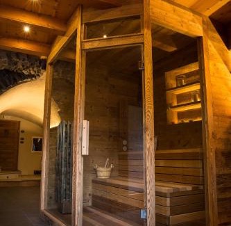 Arnad House | Au coeur du village Chambres d'hôtes & SPA
