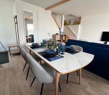 Pontailler-sur-Saone House | Au Numéro 7