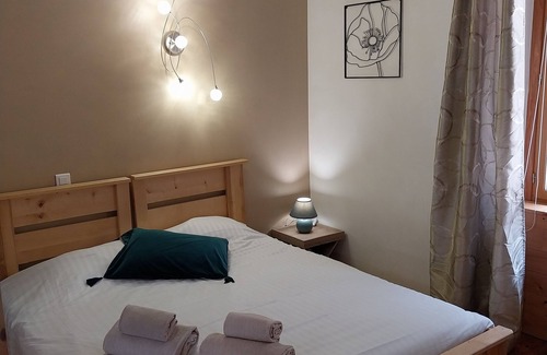 Conjux House | Auberge de Portout
