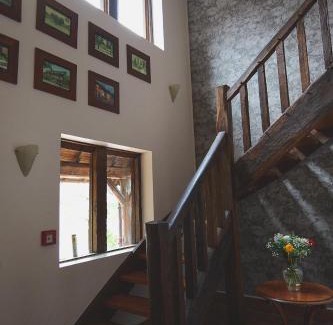 Selles-Saint-Denis Hotel | Auberge Du Cheval Blanc - Teritoria
