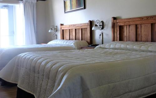 Sayabec Hotel | Auberge Du Lac Malcom