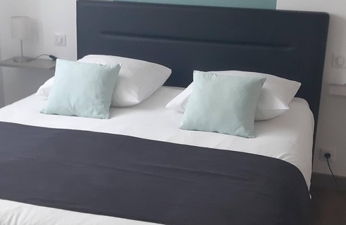 Les Hautes-Rivieres Hotel | AUBERGE EN ARDENNE