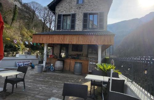 Laruns Hotel | Auberge La Caverne