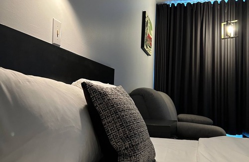 Riviere-au-Renard Hotel | Auberge Le Caribou