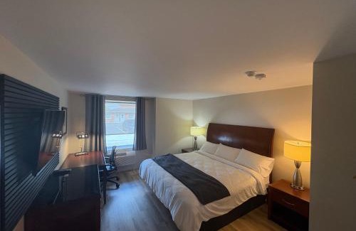 Alfred Hotel | Auberge Le Chardo Inn