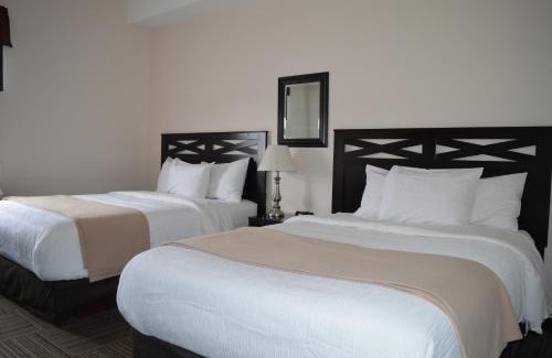 Iroquois Falls Hotel | Auberge MacDonald Guest Inn
