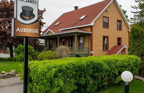 Riviere-du-Loup Regional County Municipality Hotel | Auberge Mr James