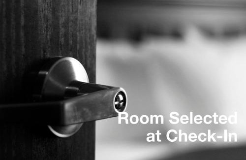 Longue-Pointe Hotel | Auberge Royal Versailles