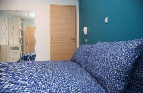 Saint-Andre-de-la-Roche Bed & Breakfast | AubergeBleue - Stunning villa on Nice surroundings