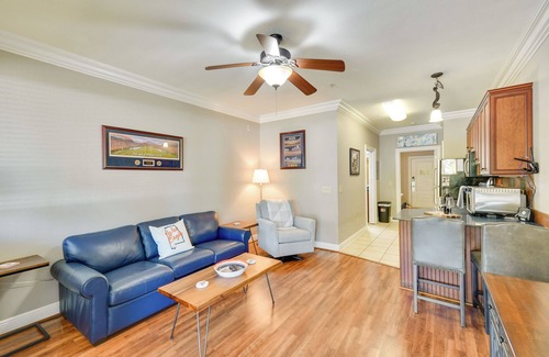 Auburn Condo | Auburn Retreat w/Balcony - Walk to Campus!
